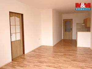 Pronájem bytu 1+1, Jaroměř, nám. Československé armády, 50 m2