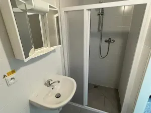 Pronájem bytu 1+kk, Praha - Nusle, V Horkách, 35 m2