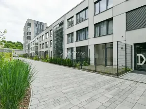 Pronájem bytu 3+kk, Praha - Smíchov, Grafická, 100 m2