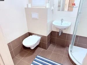 Prodej bytu 2+1, Milovice, Spojovací, 47 m2