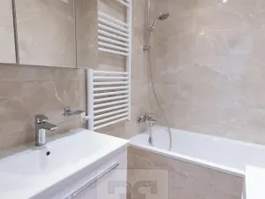 Pronájem bytu 3+kk, Praha - Kobylisy, Paláskova, 59 m2