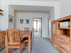Pronájem bytu 2+1, Praha - Žižkov, Pod lipami, 52 m2