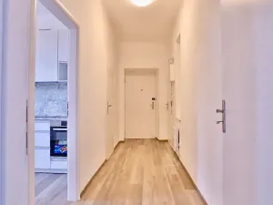 Pronájem bytu 1+1, Praha - Košíře, Musílkova, 42 m2