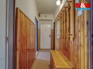 Prodej bytu 3+1, Strážov, 75 m2