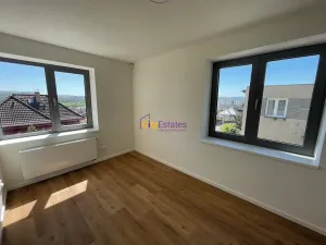 Pronájem rodinného domu, Praha - Radotín, Strážovská, 122 m2