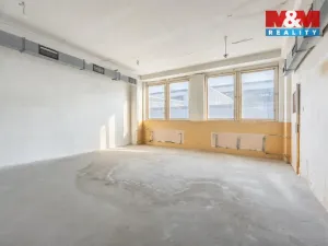 Prodej výrobních prostor, Kladno, Buštěhradská, 2602 m2
