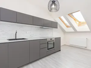 Pronájem bytu 1+kk, Praha - Vršovice, Košická, 49 m2