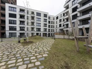 Pronájem garážového stání, Praha - Nusle, Muzikova, 12 m2