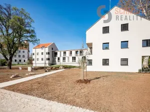Pronájem bytu 2+kk, Břeclav, Pod Zámkem, 58 m2