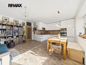 Prodej bytu 2+kk, Plzeň, Chvojová, 57 m2