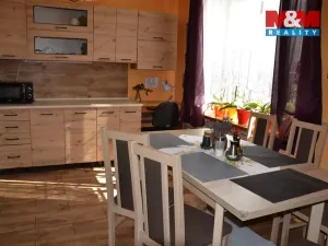 Prodej rodinného domu, Broumov - Olivětín, třída Soukenická, 140 m2