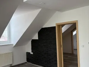 Pronájem bytu 2+1, Karlovy Vary, Moskevská, 60 m2