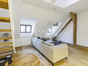 Pronájem bytu 2+kk, Praha - Staré Město, V kotcích, 70 m2