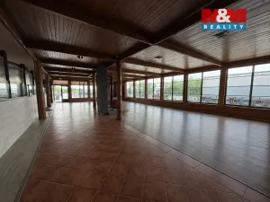 Prodej obchodního prostoru, Olomouc - Nemilany, 600 m2