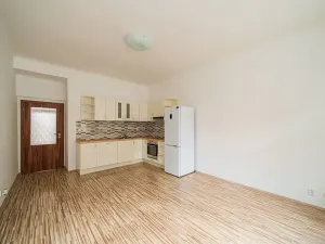 Pronájem bytu 2+kk, Praha - Vršovice, Vršovická, 48 m2