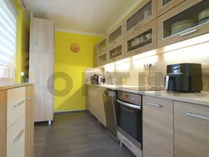 Prodej bytu 3+1, Praha - Kyje, Bajgarova, 65 m2