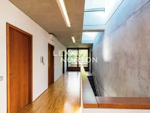 Pronájem bytu 6+kk a větší, Praha - Košíře, U Vojanky, 300 m2