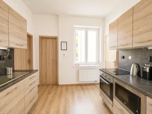 Prodej bytu 2+1, Praha - Smíchov, Vltavská, 57 m2