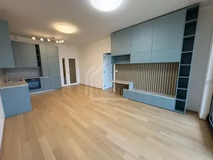 Pronájem bytu 2+kk, Praha - Holešovice, Jankovcova, 69 m2