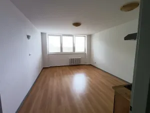 Pronájem bytu 1+kk, Třeboň, Nádražní, 31 m2