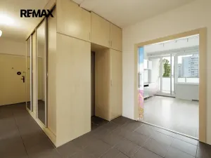 Prodej bytu 3+1, Praha - Letňany, Místecká, 68 m2