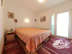 Prodej vícegeneračního domu, Jasenice, Chorvatsko, 185 m2