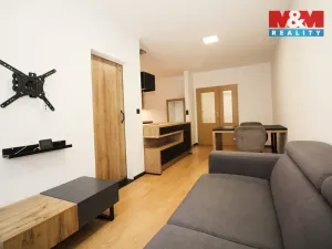Pronájem bytu 2+kk, Horoměřice, Velvarská, 45 m2