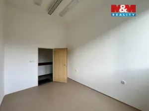 Pronájem výrobních prostor, Město Albrechtice, L. Janáčka, 410 m2