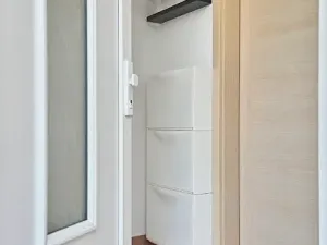 Pronájem bytu 1+1, Praha - Kyje, Sicherova, 41 m2