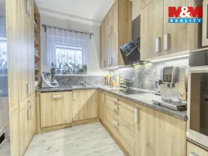 Prodej rodinného domu, Králův Dvůr - Křižatky, Na Vinohradech, 94 m2