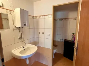 Pronájem obchodního prostoru, Praha - Kunratice, Suppého, 150 m2