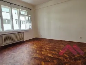 Pronájem bytu 1+1, Praha - Vinohrady, Kouřimská, 36 m2