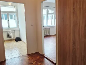 Pronájem bytu 1+1, Praha - Vinohrady, Kouřimská, 36 m2