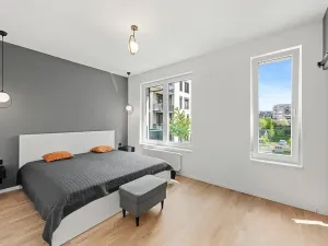 Pronájem bytu 2+kk, Praha - Hloubětín, Waltariho, 57 m2