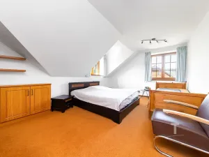 Prodej rodinného domu, Lipová-lázně, 232 m2