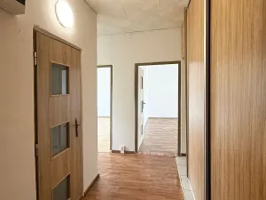 Pronájem bytu 2+1, Kadaň, Chomutovská, 56 m2