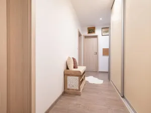 Prodej bytu 2+kk, Jesenice, Cedrová, 69 m2
