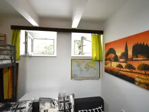Pronájem bytu 1+kk, Praha - Střešovice, náměstí Před bateriemi, 17 m2