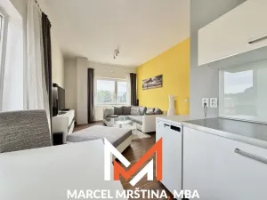 Pronájem bytu 2+kk, Náchod, Raisova, 41 m2