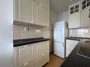 Pronájem bytu 2+kk, Praha - Kobylisy, Kyselova, 44 m2