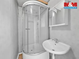 Prodej bytu 1+kk, Ústí nad Labem - Krásné Březno, Dr. Horákové, 31 m2