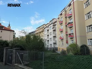 Pronájem bytu 1+kk, Praha - Dejvice, Koulova, 30 m2