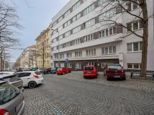 Pronájem bytu 1+1, Praha - Žižkov, Baranova, 49 m2