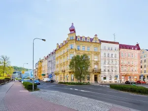 Prodej bytu 3+1, Karlovy Vary, Vítězná, 89 m2