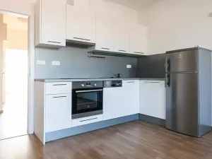 Pronájem bytu 2+kk, Praha - Vršovice, Karpatská, 43 m2