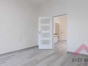 Pronájem bytu 2+kk, Praha - Vršovice, Tolstého, 40 m2