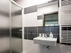 Prodej ubytování, Most, Pod Širokým vrchem, 312 m2