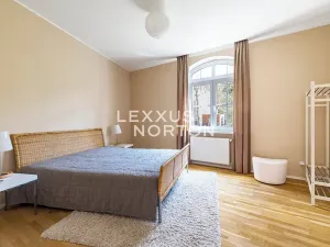 Pronájem vily, Praha - Dejvice, V Šáreckém údolí, 719 m2