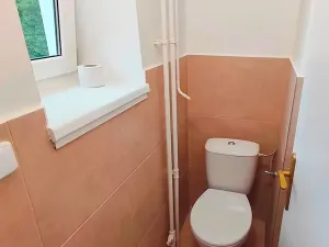 Pronájem bytu 2+1, Praha - Kobylisy, Vršní, 56 m2