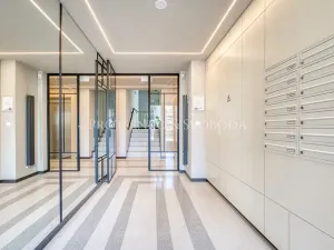 Pronájem bytu 2+kk, Praha - Troja, Pod Havránkou, 63 m2